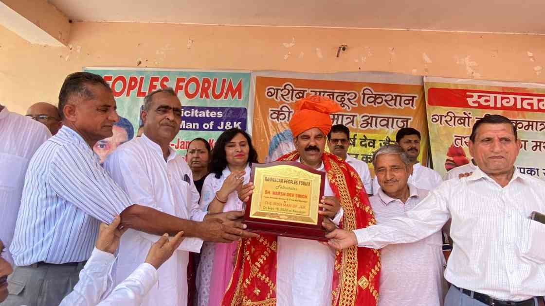 Ramnagar Peoples Forum honours Harsh Dev with “Iron Man of J&K” title